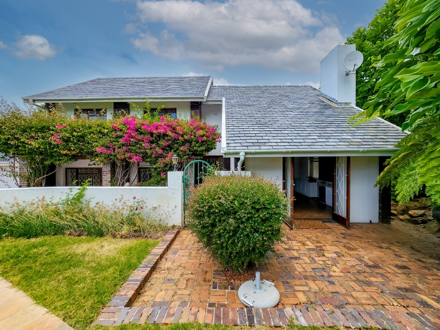 4 Bedroom Property for Sale in Newlands Western Cape